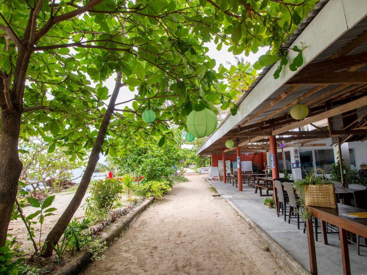 Oyo 853 Malapascua Beach And Dive Resort Exterior photo